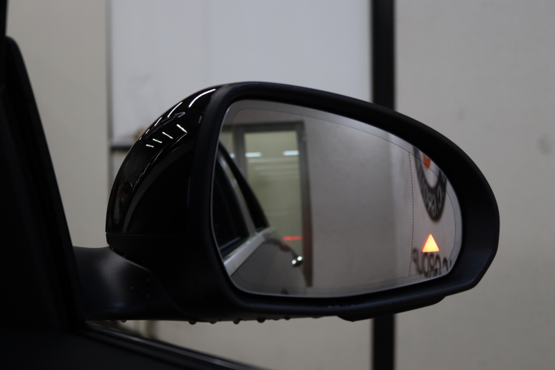 メルセデスベンツ Cクラス C220dｽﾃｰｼｮﾝﾜｺﾞﾝ AVG AMGﾗｲﾝ ﾚｻﾞｰｴｸｽｸﾙｰｼﾌﾞ&ﾍﾞｰｼｯｸ&ﾚｰﾀﾞｰｾｰﾌﾃｨPKG　ISG搭載 ｷｰﾚｽｺﾞｰ 黒本革 ﾊﾟﾉﾗﾏSR ﾍｯﾄﾞｱｯﾌﾟD MBUXﾅﾋﾞTV&ARﾅﾋﾞ ｽﾏﾎ連携 360ｶﾒﾗ PTS LEDﾗｲﾄ 自動Rｹﾞｰﾄ AMGｴｱﾛ&18AW ﾜｲﾔﾚｽ充電 9AT　2年保証 新車保証