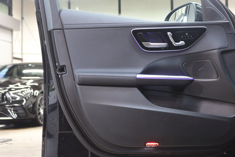 メルセデスベンツ Cクラス C220dｽﾃｰｼｮﾝﾜｺﾞﾝ AVG AMGﾗｲﾝ ﾚｻﾞｰｴｸｽｸﾙｰｼﾌﾞ&ﾍﾞｰｼｯｸ&ﾚｰﾀﾞｰｾｰﾌﾃｨPKG　ISG搭載 ｷｰﾚｽｺﾞｰ 黒本革 ﾊﾟﾉﾗﾏSR ﾍｯﾄﾞｱｯﾌﾟD MBUXﾅﾋﾞTV&ARﾅﾋﾞ ｽﾏﾎ連携 360ｶﾒﾗ PTS LEDﾗｲﾄ 自動Rｹﾞｰﾄ AMGｴｱﾛ&18AW ﾜｲﾔﾚｽ充電 9AT　2年保証 新車保証