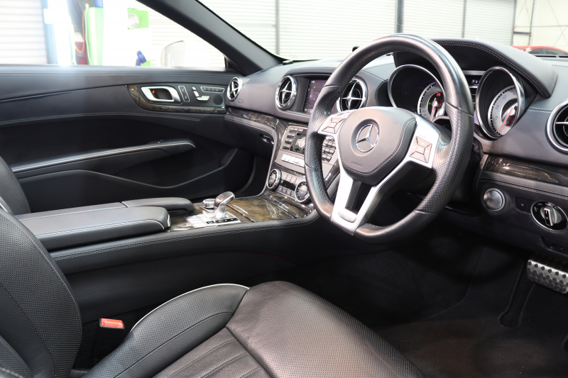 メルセデスベンツ SLクラス SL350 BL-EF AMGｽﾎﾟｰﾂ&ﾚｰﾀﾞｰｾｰﾌﾃｨPKG　ｷｰﾚｽｺﾞｰ 黒本革 ｴｱｽｶｰﾌ ﾏｼﾞｯｸｽｶｲR HDDﾅﾋﾞTV BT音楽 ﾊﾞｯｸｶﾒﾗ PTS ｷｾﾉﾝ 自動ﾄﾗﾝｸ ﾊﾝｽﾞﾌﾘｰA AMGｴｱﾛ&19AW ABCｻｽ 7AT　2年保証