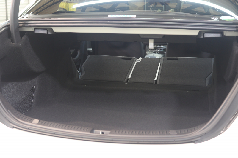 メルセデスベンツ Eクラス E250 AVG ｽﾎﾟｰﾂ ｴｸｽｸﾙｰｼﾌﾞ&ﾚｰﾀﾞｰｾｰﾌﾃｨPKG　1ｵｰﾅｰ 黒本革 ﾊﾟﾉﾗﾏSR ﾍｯﾄﾞｱｯﾌﾟD HDDﾅﾋﾞTV ｽﾏﾎ連携 ﾌﾞﾙﾒｽﾀｰ 360ｶﾒﾗ PTS LEDﾗｲﾄ 自動ﾄﾗﾝｸ ﾊﾝｽﾞﾌﾘｰA AMGｴｱﾛ&19AW ﾀﾞｲﾅﾐｯｸｾﾚｸﾄ 9AT　2年保証