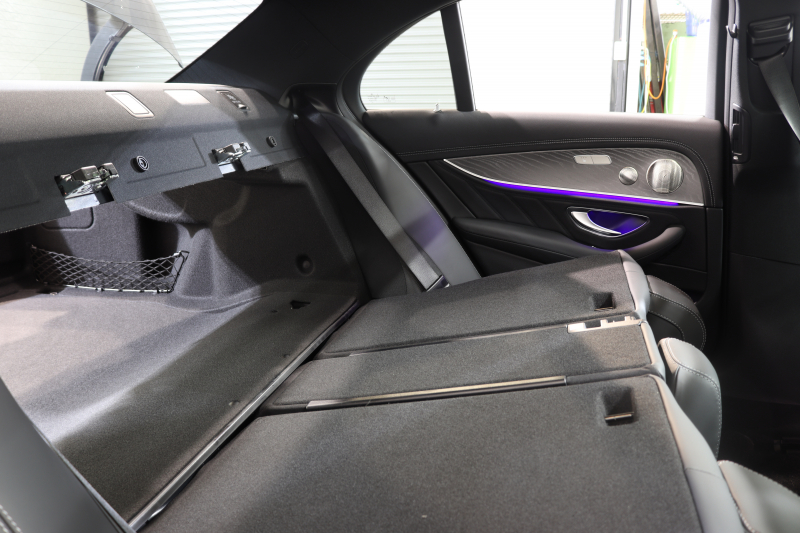 AMG Eクラス E53 4MATIC+ ｴｸｽｸﾙｰｼﾌﾞ&ﾚｰﾀﾞｰｾｰﾌﾃｨPKG　ISG搭載 後期 1ｵｰﾅｰ ｷｰﾚｽｺﾞｰ 黒本革 ﾍﾞﾝﾁﾚｰﾀｰ ﾊﾟﾉﾗﾏSR ﾍｯﾄﾞｱｯﾌﾟD MBUXﾅﾋﾞTV&ARﾅﾋﾞTV ｽﾏﾎ連携 ﾌﾞﾙﾒｽﾀｰ 360ｶﾒﾗ PTS LEDﾗｲﾄ ﾊﾝｽﾞﾌﾘｰA AMG専用装備&ﾁｭｰﾆﾝｸﾞ ﾜｲﾔﾚｽ充電 9AT　2年保証