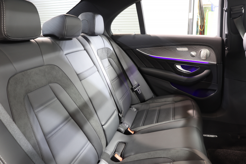 AMG Eクラス E53 4MATIC+ ｴｸｽｸﾙｰｼﾌﾞ&ﾚｰﾀﾞｰｾｰﾌﾃｨPKG　ISG搭載 後期 1ｵｰﾅｰ ｷｰﾚｽｺﾞｰ 黒本革 ﾍﾞﾝﾁﾚｰﾀｰ ﾊﾟﾉﾗﾏSR ﾍｯﾄﾞｱｯﾌﾟD MBUXﾅﾋﾞTV&ARﾅﾋﾞTV ｽﾏﾎ連携 ﾌﾞﾙﾒｽﾀｰ 360ｶﾒﾗ PTS LEDﾗｲﾄ ﾊﾝｽﾞﾌﾘｰA AMG専用装備&ﾁｭｰﾆﾝｸﾞ ﾜｲﾔﾚｽ充電 9AT　2年保証