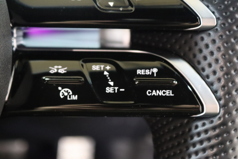 メルセデスベンツ Eクラス E200 ｽﾎﾟｰﾂ AMGﾗｲﾝｲﾝﾃﾘｱ&ｴｸｽｸﾙｰｼﾌﾞ&ﾚｰﾀﾞｰｾｰﾌﾃｨPKG　BSG搭載 後期 1ｵｰﾅｰ MEｺﾈｸﾄ ｷｰﾚｽｺﾞｰ 黒本革 ﾍｯﾄﾞｱｯﾌﾟD MBUXﾅﾋﾞTV&ARﾅﾋﾞ ｽﾏﾎ連携 ﾌﾞﾙﾒｽﾀｰ 360ｶﾒﾗ PTS LEDﾗｲﾄ 自動ﾄﾗﾝｸ AMGｴｱﾛ&19AW 9AT　2年保証