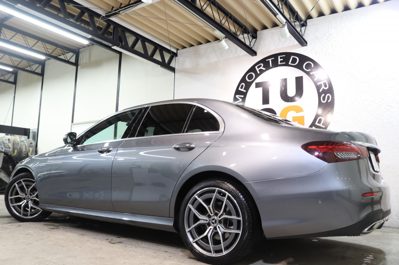 メルセデスベンツ Eクラス E200 ｽﾎﾟｰﾂ AMGﾗｲﾝｲﾝﾃﾘｱ&ｴｸｽｸﾙｰｼﾌﾞ&ﾚｰﾀﾞｰｾｰﾌﾃｨPKG　BSG搭載 後期 1ｵｰﾅｰ MEｺﾈｸﾄ ｷｰﾚｽｺﾞｰ 黒本革 ﾍｯﾄﾞｱｯﾌﾟD MBUXﾅﾋﾞTV&ARﾅﾋﾞ ｽﾏﾎ連携 ﾌﾞﾙﾒｽﾀｰ 360ｶﾒﾗ PTS LEDﾗｲﾄ 自動ﾄﾗﾝｸ AMGｴｱﾛ&19AW 9AT　2年保証