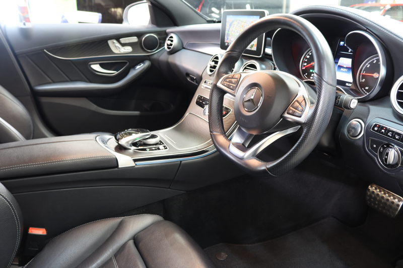 メルセデスベンツ Cクラス C200 AVG AMGﾗｲﾝ ﾚｻﾞｰｴｸｽｸﾙｰｼﾌﾞ&ﾚｰﾀﾞｰｾｰﾌﾃｨPKG　ｷｰﾚｽｺﾞｰ 黒本革 HDDﾅﾋﾞTV BT音楽 ﾊﾞｯｸｶﾒﾗ PTS LEDﾗｲﾄ 自動ﾄﾗﾝｸ ﾊﾝｽﾞﾌﾘｰA AMGｴｱﾛ&18AW ｴｱｻｽ　2年保証