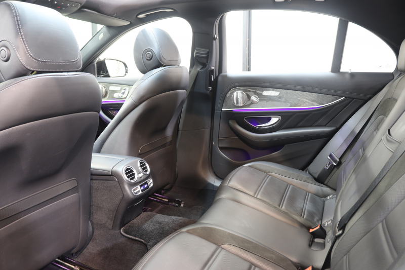 AMG Eクラス E53 4MATIC+ ｴｸｽｸﾙｰｼﾌﾞ&ﾚｰﾀﾞｰｾｰﾌﾃｨPKG　ISG搭載 後期 ｷｰﾚｽｺﾞｰ 黒本革 ﾍﾞﾝﾁﾚｰﾀｰ ﾊﾟﾉﾗﾏSR MBUXﾅﾋﾞTV ｽﾏﾎ連携 ﾌﾞﾙﾒｽﾀｰ 360ｶﾒﾗ PTS LEDﾗｲﾄ 自動ﾄﾗﾝｸ AMG専用装備&ﾁｭｰﾆﾝｸﾞ ﾜｲﾔﾚｽ充電 ｸﾛｰｼﾞﾝｸﾞS 9AT　2年保証