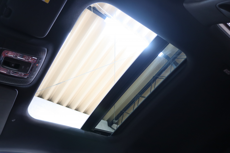 メルセデスベンツ Aクラス A180ｽﾀｲﾙ AMGﾗｲﾝ AMGﾚｻﾞｰｴｸｽｸﾙｰｼﾌﾞ&ﾅﾋﾞｹﾞｰｼｮﾝ&ﾚｰﾀﾞｰｾｰﾌﾃｨPKG　1ｵｰﾅｰ ｷｰﾚｽｺﾞｰ 赤/黒本革 ﾊﾟﾉﾗﾏSR MBUXﾅﾋﾞTV BT音楽 ﾊﾞｯｸｶﾒﾗ PTS LEDﾗｲﾄ AMGｴｱﾛ&18AW ﾀﾞｲﾅﾐｯｸｾﾚｸﾄ ﾜｲﾔﾚｽ充電 7AT　2年保証