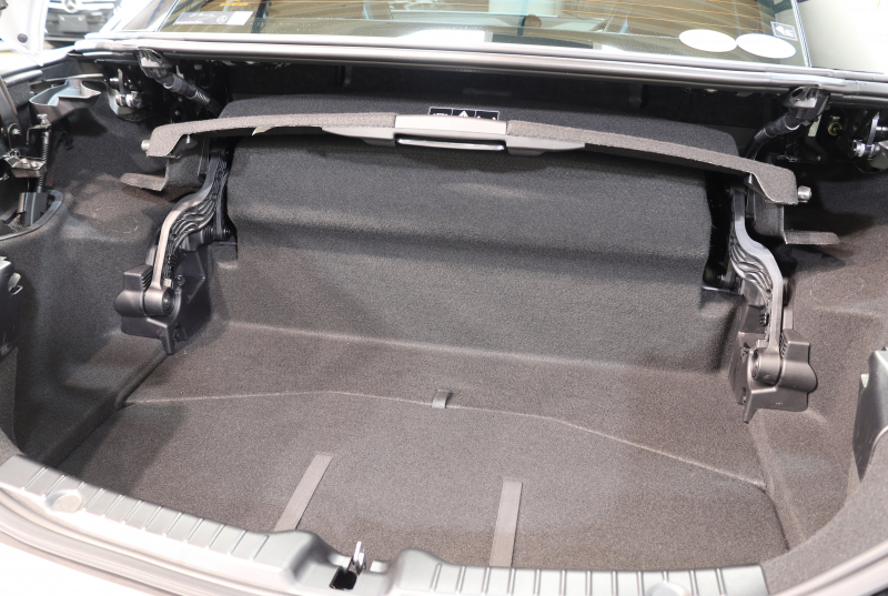 メルセデスベンツ SLCクラス SLC180ｽﾎﾟｰﾂ ﾚｰﾀﾞｰｾｰﾌﾃｨPKG　ｷｰﾚｽｺﾞｰ 黒本革 ｼｰﾄﾋｰﾀｰ ｶﾞﾗｽﾙｰﾌ HDDﾅﾋﾞTV&ｷｬﾝｾﾗｰ ｽﾏﾎ連携 BT音楽 ﾊﾞｯｸｶﾒﾗ LEDﾗｲﾄ AMGｴｱﾛ&18AW ｴｱｶﾞｲﾄﾞ 9AT　2年保証