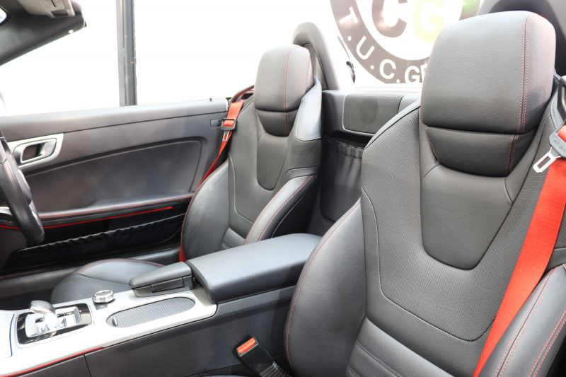 メルセデスベンツ SLCクラス SLC180ｽﾎﾟｰﾂ ﾚｰﾀﾞｰｾｰﾌﾃｨPKG　ｷｰﾚｽｺﾞｰ 黒本革 ｼｰﾄﾋｰﾀｰ ｶﾞﾗｽﾙｰﾌ HDDﾅﾋﾞTV&ｷｬﾝｾﾗｰ ｽﾏﾎ連携 BT音楽 ﾊﾞｯｸｶﾒﾗ LEDﾗｲﾄ AMGｴｱﾛ&18AW ｴｱｶﾞｲﾄﾞ 9AT　2年保証