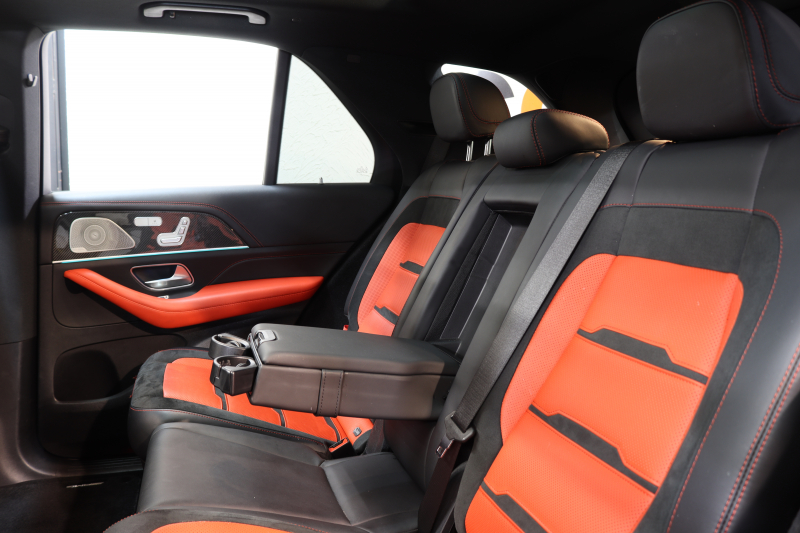 AMG GLE GLE53 4MATIC+AMGｲﾝﾃﾘｱｶｰﾎﾞﾝ&ﾚｰﾀﾞｰｾｰﾌﾃｨPKG　ISG搭載 1ｵｰﾅｰ MEｺﾈｸﾄ ｷｰﾚｽｺﾞｰ 黒/赤本革 ﾍﾞﾝﾁﾚｰﾀｰ ﾊﾟﾉﾗﾏSR HUD MBUXﾅﾋﾞTV BT音楽 ﾌﾞﾙﾒｽﾀｰ 360ｶﾒﾗ PTS LEDﾗｲﾄ 自動Rｹﾞｰﾄ ﾊﾝｽﾞﾌﾘｰA AMGｴｱﾛ&21AW ﾜｲﾔﾚｽ充電 9AT　2年保証