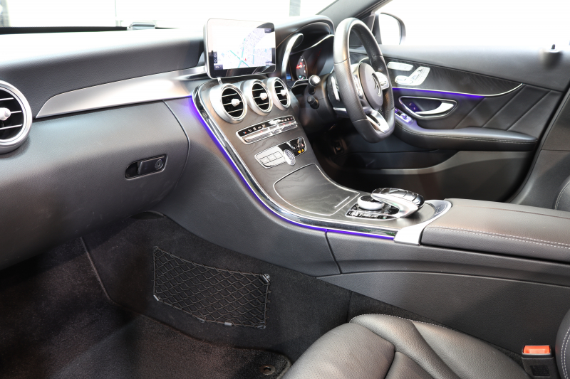 メルセデスベンツ Cクラス C200 AVG AMGﾗｲﾝ ﾚｰﾀﾞｰｾｰﾌﾃｨPKG　BSG搭載 後期 1ｵｰﾅｰ MEｺﾈｸﾄ ｷｰﾚｽｺﾞｰ 黒革 ｼｰﾄﾋｰﾀｰ HDDﾅﾋﾞTV ｽﾏﾎ連携 ﾊﾞｯｸｶﾒﾗ PTS LEDﾗｲﾄ AMGｴｱﾛ&18AW ﾀﾞｲﾅﾐｯｸｾﾚｸﾄ ｴｱｻｽ 9AT　2年保証