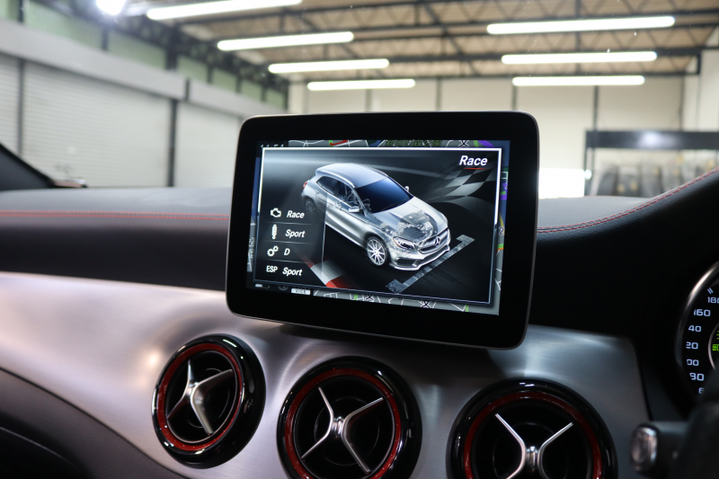 AMG GLA GLA45 4MATIC ﾚｰﾀﾞｰｾｰﾌﾃｨPKG　中期 ｷｰﾚｽｺﾞｰ 黒本革 ﾊﾟﾉﾗﾏSR HDDﾅﾋﾞTV ｽﾏﾎ連携 ﾊﾞｯｸｶﾒﾗ PTS ｷｾﾉﾝ 自動Rｹﾞｰﾄ AMG専用装備&ﾁｭｰﾆﾝｸﾞ 7AT　2年保証