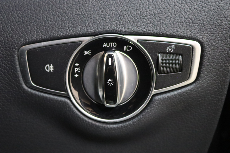 メルセデスベンツ Eクラス E200ｸｰﾍﾟ ｽﾎﾟｰﾂ ﾚｻﾞｰ&ﾚｰﾀﾞｰｾｰﾌﾃｨPKG　ｷｰﾚｽｺﾞｰ 黒本革 ﾊﾟﾉﾗﾏSR ﾍｯﾄﾞｱｯﾌﾟD HDDﾅﾋﾞTV ｽﾏﾎ連携 ﾌﾞﾙﾒｽﾀｰ 360ｶﾒﾗ PTS LEDﾗｲﾄ AMGｴｱﾛ&19AW ﾀﾞｲﾅﾐｯｸS 9AT　2年保証