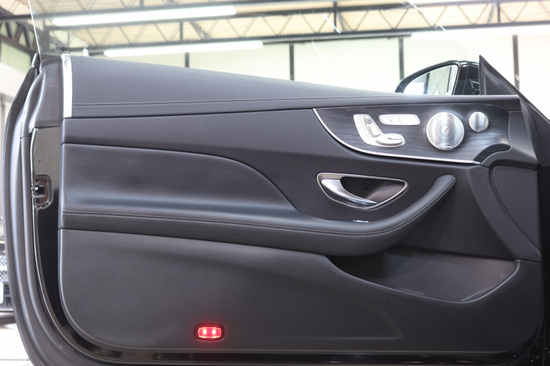 メルセデスベンツ Eクラス E200ｸｰﾍﾟ ｽﾎﾟｰﾂ ﾚｻﾞｰ&ﾚｰﾀﾞｰｾｰﾌﾃｨPKG　ｷｰﾚｽｺﾞｰ 黒本革 ﾊﾟﾉﾗﾏSR ﾍｯﾄﾞｱｯﾌﾟD HDDﾅﾋﾞTV ｽﾏﾎ連携 ﾌﾞﾙﾒｽﾀｰ 360ｶﾒﾗ PTS LEDﾗｲﾄ AMGｴｱﾛ&19AW ﾀﾞｲﾅﾐｯｸS 9AT　2年保証