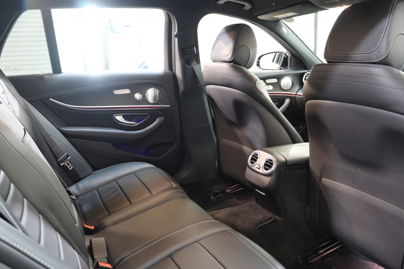 メルセデスベンツ Eクラス E220dｽﾃｰｼｮﾝﾜｺﾞﾝ AVG ｽﾎﾟｰﾂ 本革仕様 ﾚｰﾀﾞｰｾｰﾌﾃｨPKG　1ｵｰﾅｰ ｷｰﾚｽｺﾞｰ 黒本革 HDDﾅﾋﾞTV ｽﾏﾎ連携 ﾌﾞﾙﾒｽﾀｰ 360ｶﾒﾗ PTS LEDﾗｲﾄ 自動Rｹﾞｰﾄ ﾊﾝｽﾞﾌﾘｰA AMGｴｱﾛ&19AW ﾀﾞｲﾅﾐｯｸS 9AT　2年保証