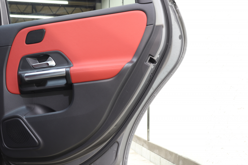 メルセデスベンツ Bクラス B200d AMGﾗｲﾝ AMGﾚｻﾞｰEXC&ｱﾄﾞﾊﾞﾝｽﾄﾞ&ﾅﾋﾞ&ﾚｰﾀﾞｰｾｰﾌﾃｨPKG　 1ｵｰﾅｰ MEｺﾈｸﾄ ｷｰﾚｽｺﾞｰ 赤/黒本革 HUD MBUXﾅﾋﾞTV BT音楽 ｱﾄﾞﾊﾞﾝｽﾄﾞｻｳﾝﾄﾞ 360ｶﾒﾗ PTS AMGｴｱﾛ&18AW LEDﾗｲﾄ ﾌｯﾄﾄﾗﾝｸOP ﾜｲﾔﾚｽ充電 8AT 希少色ﾏｳﾝﾃﾝｸﾞﾚｰ　2年保証