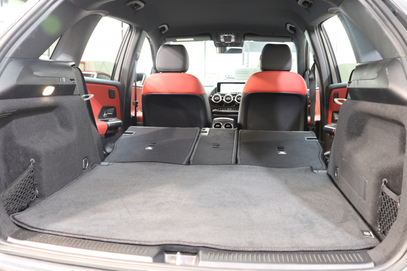 メルセデスベンツ Bクラス B200d AMGﾗｲﾝ AMGﾚｻﾞｰEXC&ｱﾄﾞﾊﾞﾝｽﾄﾞ&ﾅﾋﾞ&ﾚｰﾀﾞｰｾｰﾌﾃｨPKG　 1ｵｰﾅｰ MEｺﾈｸﾄ ｷｰﾚｽｺﾞｰ 赤/黒本革 HUD MBUXﾅﾋﾞTV BT音楽 ｱﾄﾞﾊﾞﾝｽﾄﾞｻｳﾝﾄﾞ 360ｶﾒﾗ PTS AMGｴｱﾛ&18AW LEDﾗｲﾄ ﾌｯﾄﾄﾗﾝｸOP ﾜｲﾔﾚｽ充電 8AT 希少色ﾏｳﾝﾃﾝｸﾞﾚｰ　2年保証