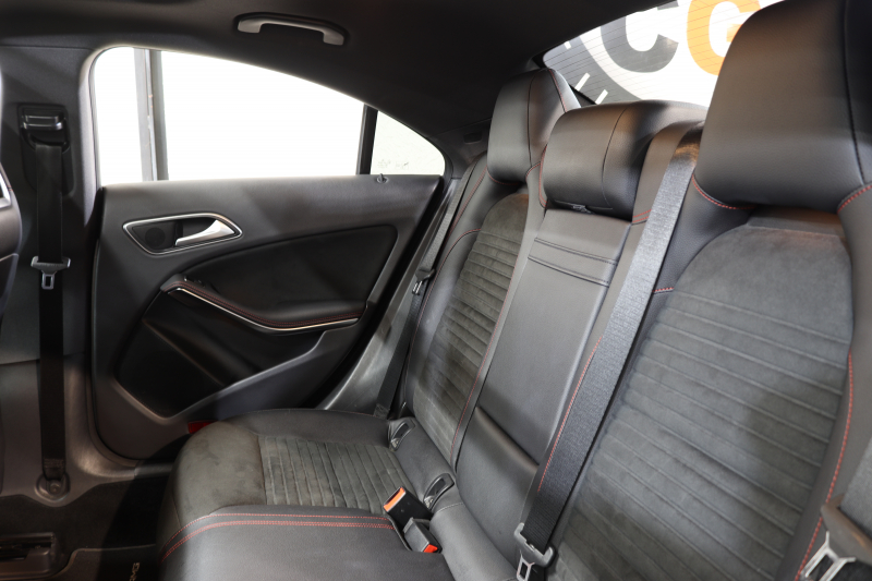 メルセデスベンツ CLAクラス CLA250 4MATIC  AMG&ﾚｰﾀﾞｰｾｰﾌﾃｨPKG　中期 ｷｰﾚｽｺﾞｰ ﾚｻﾞｰDINAMICAｼｰﾄ ﾊﾟﾉﾗﾏSR HDDﾅﾋﾞTV BT音楽 ﾊﾞｯｸｶﾒﾗ PTS ｷｾﾉﾝ AMGｴｱﾛ&18AW ﾀﾞｲﾅﾐｯｸｾﾚｸﾄ　2年保証