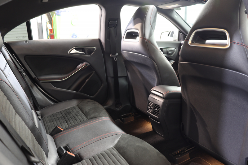 メルセデスベンツ CLAクラス CLA250 4MATIC  AMG&ﾚｰﾀﾞｰｾｰﾌﾃｨPKG　中期 ｷｰﾚｽｺﾞｰ ﾚｻﾞｰDINAMICAｼｰﾄ ﾊﾟﾉﾗﾏSR HDDﾅﾋﾞTV BT音楽 ﾊﾞｯｸｶﾒﾗ PTS ｷｾﾉﾝ AMGｴｱﾛ&18AW ﾀﾞｲﾅﾐｯｸｾﾚｸﾄ　2年保証