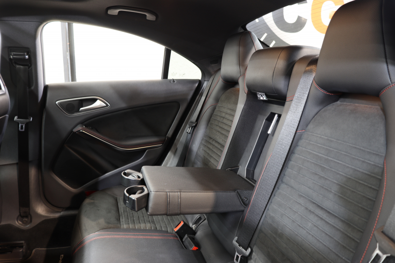 メルセデスベンツ CLAクラス CLA250 4MATIC  AMG&ﾚｰﾀﾞｰｾｰﾌﾃｨPKG　中期 ｷｰﾚｽｺﾞｰ ﾚｻﾞｰDINAMICAｼｰﾄ ﾊﾟﾉﾗﾏSR HDDﾅﾋﾞTV BT音楽 ﾊﾞｯｸｶﾒﾗ PTS ｷｾﾉﾝ AMGｴｱﾛ&18AW ﾀﾞｲﾅﾐｯｸｾﾚｸﾄ　2年保証