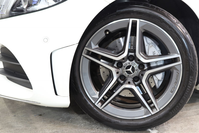 メルセデスベンツ Cクラス C200ｽﾃｰｼｮﾝﾜｺﾞﾝ AVG AMGﾗｲﾝ ﾚｻﾞｰｴｸｽｸﾙｰｼﾌﾞ&ﾚｰﾀﾞｰｾｰﾌﾃｨPKG　BSG搭載 後期 ｷｰﾚｽｺﾞｰ 黒本革 ﾊﾟﾉﾗﾏSR ﾍｯﾄﾞｱｯﾌﾟD HDDﾅﾋﾞTV ｽﾏﾎ連携 ﾌﾞﾙﾒｽﾀｰ ﾊﾞｯｸｶﾒﾗ PTS LEDﾗｲﾄ ﾊﾝｽﾞﾌﾘｰA AMGｴｱﾛ&18AW ｴｱｻｽ 9AT　2年保証