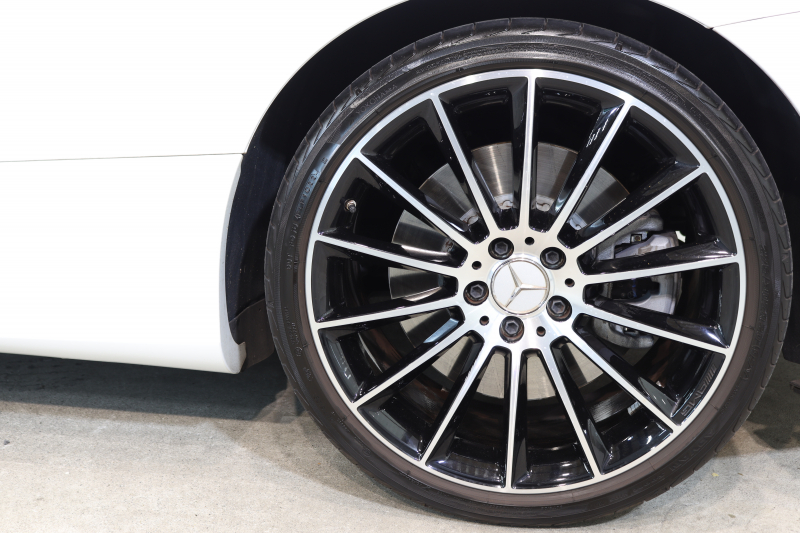 AMG Eクラス E53 4MATIC+ ｸｰﾍﾟ ｴｸｽｸﾙｰｼﾌﾞ&ﾚｰﾀﾞｰｾｰﾌﾃｨPKG　ISG搭載 後期 ｷｰﾚｽｺﾞｰ 黒本革 ﾍﾞﾝﾁﾚｰﾀｰ ﾊﾟﾉﾗﾏSR ﾍｯﾄﾞｱｯﾌﾟD MBUXﾅﾋﾞTV ｽﾏﾎ連携 ﾌﾞﾙﾒｽﾀｰ 360ｶﾒﾗ PTS LEDﾗｲﾄ ﾊﾝｽﾞﾌﾘｰA AMG専用装備&ﾁｭｰﾆﾝｸﾞ ﾜｲﾔﾚｽ充電 9AT　2年保証