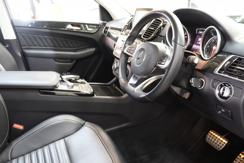 メルセデスベンツ GLE GLE350d 4MATIC ｽﾎﾟｰﾂ  ｴｸｽｸﾙｰｼﾌﾞ&ﾚｰﾀﾞｰｾｰﾌﾃｨPKG　ｷｰﾚｽｺﾞｰ 黒本革 全ｼｰﾄﾋｰﾀｰ  ﾊﾟﾉﾗﾏSR  HDDﾅﾋﾞTV BT音楽 harman/kardon 360ｶﾒﾗ PTS LEDﾗｲﾄ 自動ﾃｰﾙｹﾞｰﾄ AMGｴｱﾛ&20AW 9AT　2年保証