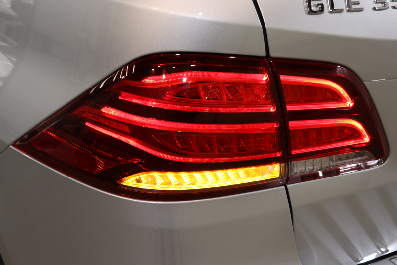 メルセデスベンツ GLE GLE350d 4MATIC ｽﾎﾟｰﾂ  ｴｸｽｸﾙｰｼﾌﾞ&ﾚｰﾀﾞｰｾｰﾌﾃｨPKG　ｷｰﾚｽｺﾞｰ 黒本革 全ｼｰﾄﾋｰﾀｰ  ﾊﾟﾉﾗﾏSR  HDDﾅﾋﾞTV BT音楽 harman/kardon 360ｶﾒﾗ PTS LEDﾗｲﾄ 自動ﾃｰﾙｹﾞｰﾄ AMGｴｱﾛ&20AW 9AT　2年保証