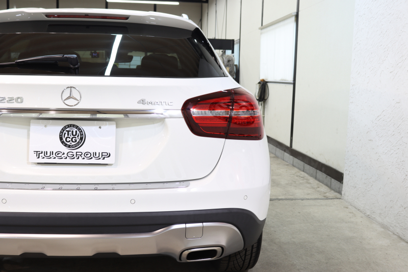 メルセデスベンツ GLA GLA220 4MATIC ﾌﾟﾚﾐｱﾑ&ﾚｰﾀﾞｰｾｰﾌﾃｨPKG　後期 ｷｰﾚｽｺﾞｰ 黒革 ﾊﾟﾉﾗﾏSR 純正HDDﾅﾋﾞTV ｽﾏﾎ連携 harman/kardon ﾊﾞｯｸｶﾒﾗ PTS LEDﾗｲﾄ 自動Rｹﾞｰﾄ ﾌｯﾄﾛﾗﾝｸOP 純正18AW ﾀﾞｲﾅﾐｯｸｾﾚｸﾄ　2年保証