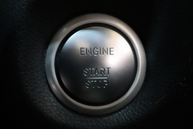 メルセデスベンツ GLA GLA220 4MATIC ﾌﾟﾚﾐｱﾑ&ﾚｰﾀﾞｰｾｰﾌﾃｨPKG　後期 ｷｰﾚｽｺﾞｰ 黒革 ﾊﾟﾉﾗﾏSR 純正HDDﾅﾋﾞTV ｽﾏﾎ連携 harman/kardon ﾊﾞｯｸｶﾒﾗ PTS LEDﾗｲﾄ 自動Rｹﾞｰﾄ ﾌｯﾄﾛﾗﾝｸOP 純正18AW ﾀﾞｲﾅﾐｯｸｾﾚｸﾄ　2年保証