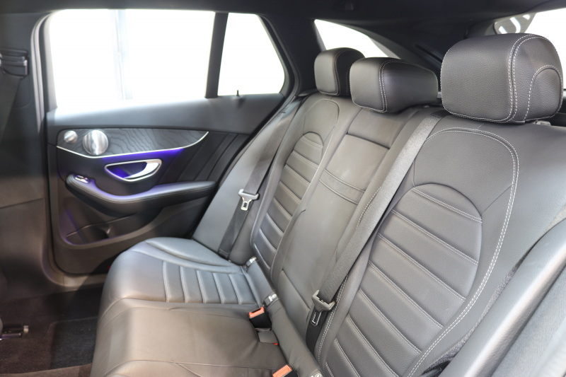 メルセデスベンツ Cクラス C220dｽﾃｰｼｮﾝﾜｺﾞﾝ AVG AMGﾗｲﾝ ﾚｻﾞｰｴｸｽｸﾙｰｼﾌﾞ&ﾚｰﾀﾞｰｾｰﾌﾃｨPKG　後期 MEｺﾈｸﾄ ｷｰﾚｽｺﾞｰ 黒本革 HDDﾅﾋﾞTV HUD ﾌﾞﾙﾒｽﾀｰ ｽﾏﾎ連携 ﾊﾞｯｸｶﾒﾗ PTS LEDﾗｲﾄ AMGｴｱﾛ&18AW ﾊﾝｽﾞﾌﾘｰA ﾀﾞｲﾅﾐｯｸS ｴｱｻｽ 9AT　2年保証