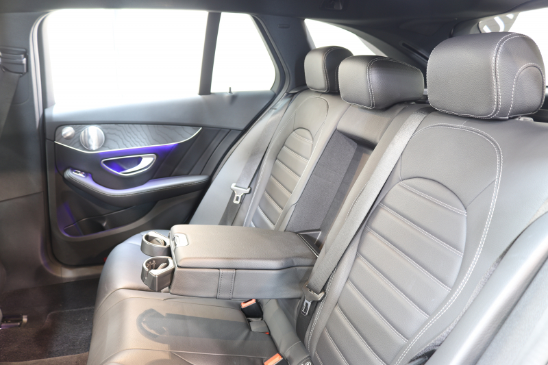 メルセデスベンツ Cクラス C220dｽﾃｰｼｮﾝﾜｺﾞﾝ AVG AMGﾗｲﾝ ﾚｻﾞｰｴｸｽｸﾙｰｼﾌﾞ&ﾚｰﾀﾞｰｾｰﾌﾃｨPKG　後期 MEｺﾈｸﾄ ｷｰﾚｽｺﾞｰ 黒本革 HDDﾅﾋﾞTV HUD ﾌﾞﾙﾒｽﾀｰ ｽﾏﾎ連携 ﾊﾞｯｸｶﾒﾗ PTS LEDﾗｲﾄ AMGｴｱﾛ&18AW ﾊﾝｽﾞﾌﾘｰA ﾀﾞｲﾅﾐｯｸS ｴｱｻｽ 9AT　2年保証