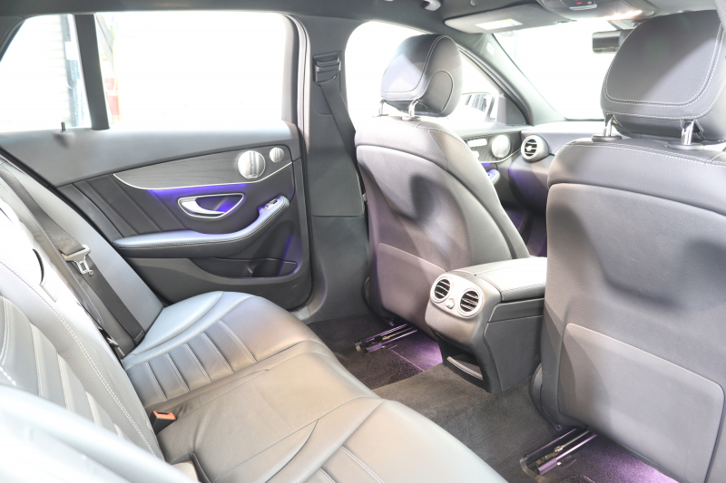 メルセデスベンツ Cクラス C220dｽﾃｰｼｮﾝﾜｺﾞﾝ AVG AMGﾗｲﾝ ﾚｻﾞｰｴｸｽｸﾙｰｼﾌﾞ&ﾚｰﾀﾞｰｾｰﾌﾃｨPKG　後期 MEｺﾈｸﾄ ｷｰﾚｽｺﾞｰ 黒本革 HDDﾅﾋﾞTV HUD ﾌﾞﾙﾒｽﾀｰ ｽﾏﾎ連携 ﾊﾞｯｸｶﾒﾗ PTS LEDﾗｲﾄ AMGｴｱﾛ&18AW ﾊﾝｽﾞﾌﾘｰA ﾀﾞｲﾅﾐｯｸS ｴｱｻｽ 9AT　2年保証