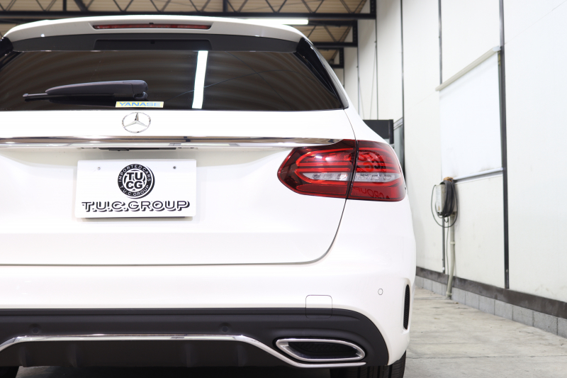 メルセデスベンツ Cクラス C220dｽﾃｰｼｮﾝﾜｺﾞﾝ AVG AMGﾗｲﾝ ﾚｻﾞｰｴｸｽｸﾙｰｼﾌﾞ&ﾚｰﾀﾞｰｾｰﾌﾃｨPKG　後期 MEｺﾈｸﾄ ｷｰﾚｽｺﾞｰ 黒本革 HDDﾅﾋﾞTV HUD ﾌﾞﾙﾒｽﾀｰ ｽﾏﾎ連携 ﾊﾞｯｸｶﾒﾗ PTS LEDﾗｲﾄ AMGｴｱﾛ&18AW ﾊﾝｽﾞﾌﾘｰA ﾀﾞｲﾅﾐｯｸS ｴｱｻｽ 9AT　2年保証