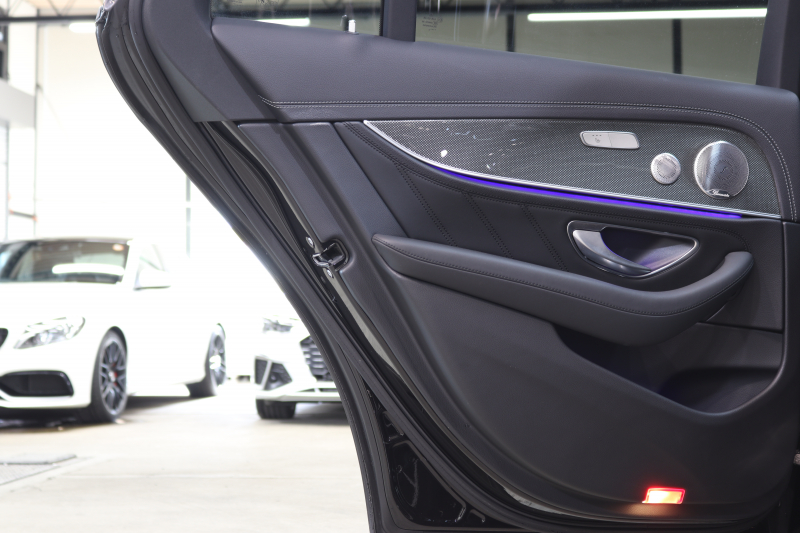 AMG Eクラス E43 4MATIC ｽﾃｰｼｮﾝﾜｺﾞﾝ ﾚｰﾀﾞｰｾｰﾌﾃｨPKG　ｷｰﾚｽｺﾞｰ 黒本革 ｼｰﾄﾋｰﾀｰ ﾊﾟﾉﾗﾏSR ﾍｯﾄﾞｱｯﾌﾟD HDDﾅﾋﾞTV ｽﾏﾎ連携 ﾌﾞﾙﾒｽﾀｰ 360ｶﾒﾗ PTS LEDﾗｲﾄ 自動Rｹﾞｰﾄ ﾊﾝｽﾞﾌﾘｰA AMG専用装備&ﾁｭｰﾆﾝｸﾞ 9AT　2年保証