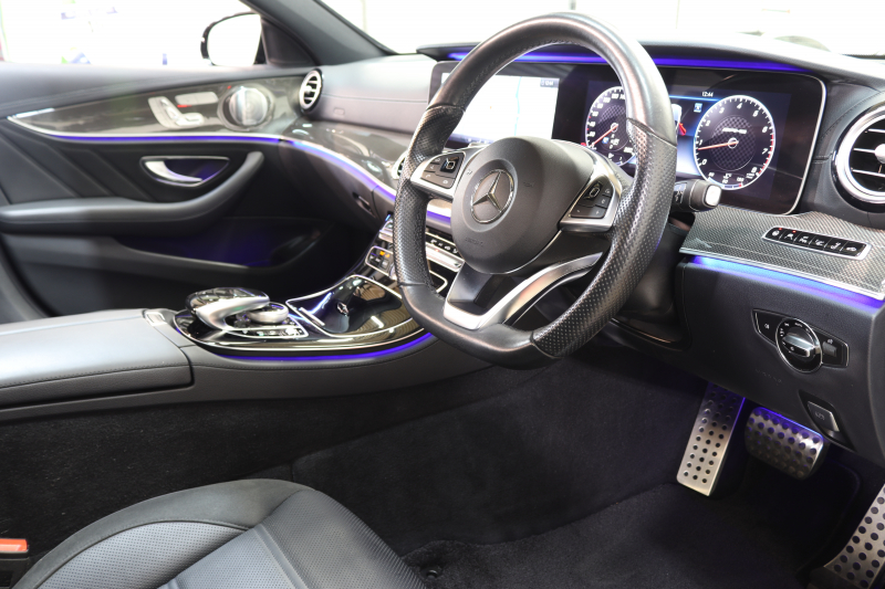 AMG Eクラス E43 4MATIC ｽﾃｰｼｮﾝﾜｺﾞﾝ ﾚｰﾀﾞｰｾｰﾌﾃｨPKG　ｷｰﾚｽｺﾞｰ 黒本革 ｼｰﾄﾋｰﾀｰ ﾊﾟﾉﾗﾏSR ﾍｯﾄﾞｱｯﾌﾟD HDDﾅﾋﾞTV ｽﾏﾎ連携 ﾌﾞﾙﾒｽﾀｰ 360ｶﾒﾗ PTS LEDﾗｲﾄ 自動Rｹﾞｰﾄ ﾊﾝｽﾞﾌﾘｰA AMG専用装備&ﾁｭｰﾆﾝｸﾞ 9AT　2年保証