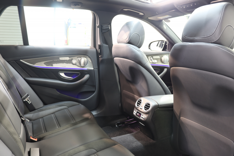 AMG Eクラス E43 4MATIC ｽﾃｰｼｮﾝﾜｺﾞﾝ ﾚｰﾀﾞｰｾｰﾌﾃｨPKG　ｷｰﾚｽｺﾞｰ 黒本革 ｼｰﾄﾋｰﾀｰ ﾊﾟﾉﾗﾏSR ﾍｯﾄﾞｱｯﾌﾟD HDDﾅﾋﾞTV ｽﾏﾎ連携 ﾌﾞﾙﾒｽﾀｰ 360ｶﾒﾗ PTS LEDﾗｲﾄ 自動Rｹﾞｰﾄ ﾊﾝｽﾞﾌﾘｰA AMG専用装備&ﾁｭｰﾆﾝｸﾞ 9AT　2年保証