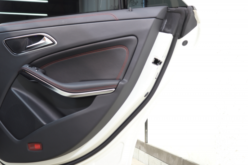 AMG CLAクラス CLA45 4MATIC ﾚｰﾀﾞｰｾｰﾌﾃｨPKG　後期 ｷｰﾚｽｺﾞｰ 黒本革 ﾊﾟﾉﾗﾏSR HDDﾅﾋﾞTV&ｷｬﾝｾﾗｰ ｽﾏﾎ連携 BT音楽 ﾊﾞｯｸｶﾒﾗ PTS LEDﾗｲﾄ AMGｴｱﾛ&19AW ﾄﾗﾝｸﾘｯﾄﾞｽﾎﾟｲﾗｰ AMG専用装備&ﾁｭｰﾆﾝｸﾞ ﾀﾞｲﾅﾐｯｸｾﾚｸﾄ　2年保証