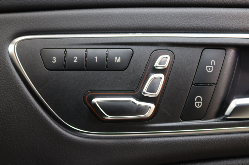 AMG CLAクラス CLA45 4MATIC ﾚｰﾀﾞｰｾｰﾌﾃｨPKG　後期 ｷｰﾚｽｺﾞｰ 黒本革 ﾊﾟﾉﾗﾏSR HDDﾅﾋﾞTV&ｷｬﾝｾﾗｰ ｽﾏﾎ連携 BT音楽 ﾊﾞｯｸｶﾒﾗ PTS LEDﾗｲﾄ AMGｴｱﾛ&19AW ﾄﾗﾝｸﾘｯﾄﾞｽﾎﾟｲﾗｰ AMG専用装備&ﾁｭｰﾆﾝｸﾞ ﾀﾞｲﾅﾐｯｸｾﾚｸﾄ　2年保証