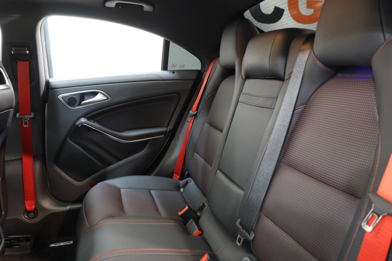 AMG CLAクラス CLA45 4MATIC ﾚｰﾀﾞｰｾｰﾌﾃｨPKG　後期 ｷｰﾚｽｺﾞｰ 黒本革 ﾊﾟﾉﾗﾏSR HDDﾅﾋﾞTV&ｷｬﾝｾﾗｰ ｽﾏﾎ連携 BT音楽 ﾊﾞｯｸｶﾒﾗ PTS LEDﾗｲﾄ AMGｴｱﾛ&19AW ﾄﾗﾝｸﾘｯﾄﾞｽﾎﾟｲﾗｰ AMG専用装備&ﾁｭｰﾆﾝｸﾞ ﾀﾞｲﾅﾐｯｸｾﾚｸﾄ　2年保証