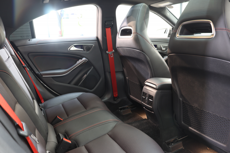 AMG CLAクラス CLA45 4MATIC ﾚｰﾀﾞｰｾｰﾌﾃｨPKG　後期 ｷｰﾚｽｺﾞｰ 黒本革 ﾊﾟﾉﾗﾏSR HDDﾅﾋﾞTV&ｷｬﾝｾﾗｰ ｽﾏﾎ連携 BT音楽 ﾊﾞｯｸｶﾒﾗ PTS LEDﾗｲﾄ AMGｴｱﾛ&19AW ﾄﾗﾝｸﾘｯﾄﾞｽﾎﾟｲﾗｰ AMG専用装備&ﾁｭｰﾆﾝｸﾞ ﾀﾞｲﾅﾐｯｸｾﾚｸﾄ　2年保証