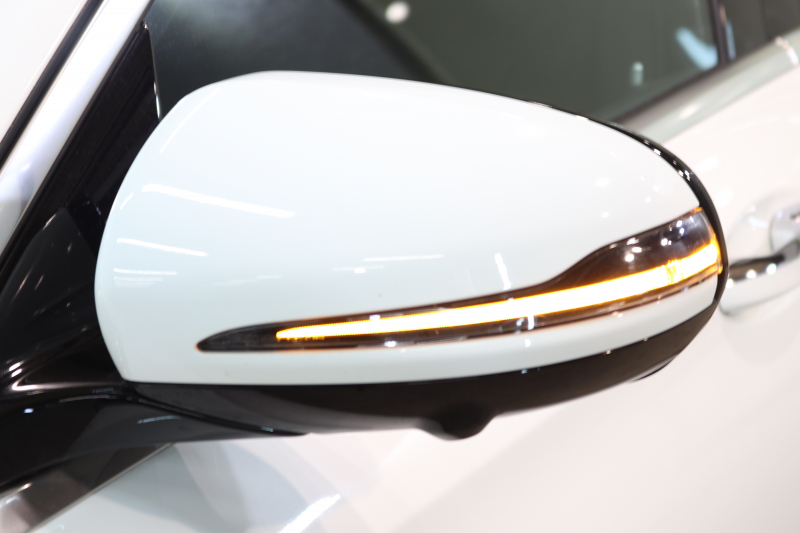 メルセデスベンツ Eクラス E220d AVG ｽﾎﾟｰﾂ ﾚｻﾞｰ&ﾚｰﾀﾞｰｾｰﾌﾃｨPKG　ｷｰﾚｽｺﾞｰ 黒本革 全席ｼｰﾄﾋｰﾀｰ HDDﾅﾋﾞTV ｽﾏﾎ連携 ﾌﾞﾙﾒｽﾀｰ 360ｶﾒﾗ PTS ｴｱﾊﾞﾗﾝｽPKG LEDﾗｲﾄ 自動ﾄﾗﾝｸ AMGｴｱﾛ&19AW ﾀﾞｲﾅﾐｯｸｾﾚｸﾄ 9AT　2年保証