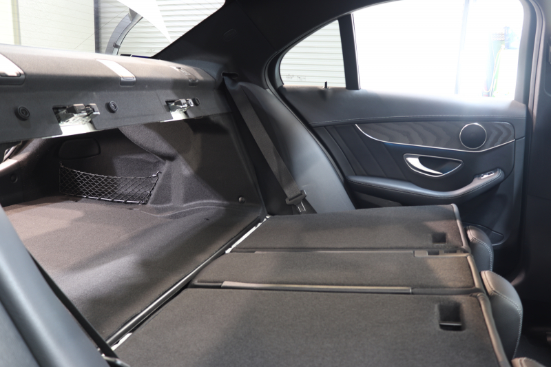 メルセデスベンツ Cクラス C200 AVG AMGﾗｲﾝ ﾚｻﾞｰｴｸｽｸﾙｰｼﾌﾞ&ﾚｰﾀﾞｰｾｰﾌﾃｨPKG　1ｵｰﾅｰ ｷｰﾚｽｺﾞｰ 黒本革 ﾊﾟﾉﾗﾏSR HUD HDDﾅﾋﾞTV BT音楽 ﾊﾞｯｸｶﾒﾗ PTS LEDﾗｲﾄ 自動ﾄﾗﾝｸ ｴｱﾊﾞﾗﾝｽPKG AMGｴｱﾛ&18AW ｴｱｻｽ　2年保証