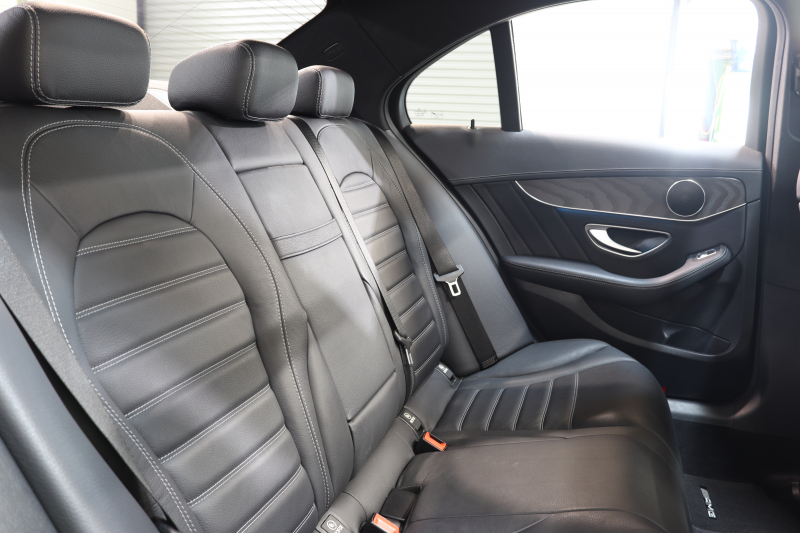 メルセデスベンツ Cクラス C200 AVG AMGﾗｲﾝ ﾚｻﾞｰｴｸｽｸﾙｰｼﾌﾞ&ﾚｰﾀﾞｰｾｰﾌﾃｨPKG　1ｵｰﾅｰ ｷｰﾚｽｺﾞｰ 黒本革 ﾊﾟﾉﾗﾏSR HUD HDDﾅﾋﾞTV BT音楽 ﾊﾞｯｸｶﾒﾗ PTS LEDﾗｲﾄ 自動ﾄﾗﾝｸ ｴｱﾊﾞﾗﾝｽPKG AMGｴｱﾛ&18AW ｴｱｻｽ　2年保証