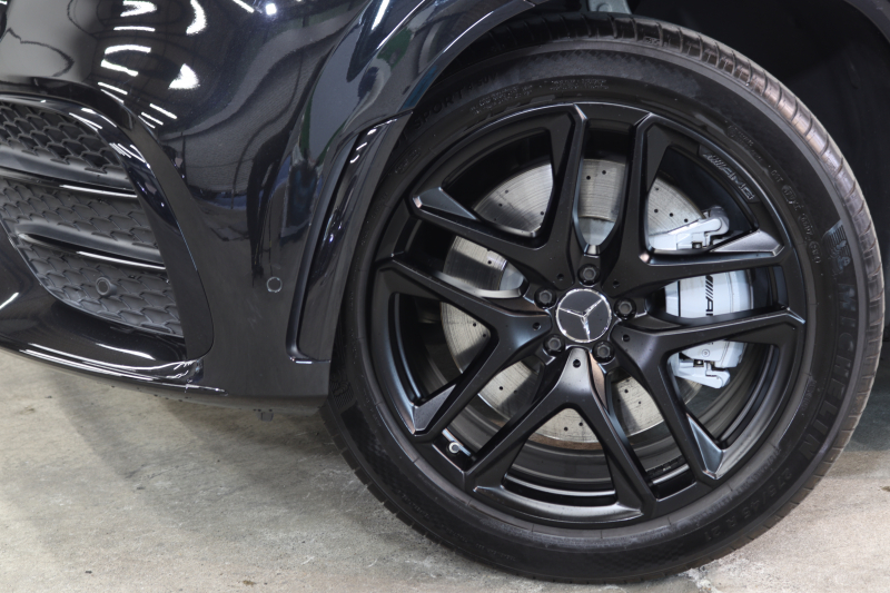 AMG GLE GLE53 4MATIC+ AMGｲﾝﾃﾘｱｶｰﾎﾞﾝ&ﾚｰﾀﾞｰｾｰﾌﾃｨPKG　ISG搭載 1ｵｰﾅｰ MEｺﾈｸﾄ ｷｰﾚｽｺﾞｰ 黒本革 ﾍﾞﾝﾁﾚｰﾀｰ ﾊﾟﾉﾗﾏSR HUD MBUXﾅﾋﾞTV ｽﾏﾎ連携 BT音楽 ﾌﾞﾙﾒｽﾀｰ 360ｶﾒﾗ PTS LEDﾗｲﾄ 自動Rｹﾞｰﾄ ﾊﾝｽﾞﾌﾘｰA AMGｴｱﾛ&21AW ﾜｲﾔﾚｽ充電 9AT　2年保証
