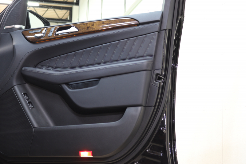 メルセデスベンツ GLS GLS350d 4MATIC ｽﾎﾟｰﾂ ﾚｰﾀﾞｰｾｰﾌﾃｨPKG　ｷｰﾚｽｺﾞｰ 黒本革 ｼｰﾄﾋｰﾀｰ ﾊﾟﾉﾗﾏSR 純正ﾅﾋﾞTV ｽﾏﾎ連携 BT音楽 harman/kardon 360ｶﾒﾗ PTS DSRC 自動Rｹﾞｰﾄ AMGｴｱﾛ&21AW ｻｲﾄﾞﾗﾝﾆﾝｸﾞﾎﾞｰﾄﾞ DSR ﾀﾞｲﾅﾐｯｸｾﾚｸﾄ ｴｱｻｽ 前後ﾄﾞﾗﾚｺ 9AT　2年保証