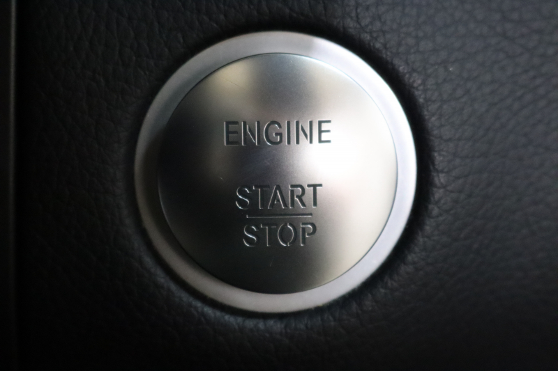 メルセデスベンツ GLS GLS350d 4MATIC ｽﾎﾟｰﾂ ﾚｰﾀﾞｰｾｰﾌﾃｨPKG　ｷｰﾚｽｺﾞｰ 黒本革 ｼｰﾄﾋｰﾀｰ ﾊﾟﾉﾗﾏSR 純正ﾅﾋﾞTV ｽﾏﾎ連携 BT音楽 harman/kardon 360ｶﾒﾗ PTS DSRC 自動Rｹﾞｰﾄ AMGｴｱﾛ&21AW ｻｲﾄﾞﾗﾝﾆﾝｸﾞﾎﾞｰﾄﾞ DSR ﾀﾞｲﾅﾐｯｸｾﾚｸﾄ ｴｱｻｽ 前後ﾄﾞﾗﾚｺ 9AT　2年保証