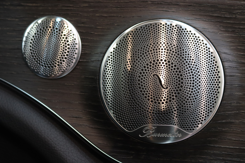 AMG Cクラス C43 4MATIC ｶﾌﾞﾘｵﾚ ﾚｰﾀﾞｰｾｰﾌﾃｨPKG　後期 ｷｰﾚｽｺﾞｰ 白本革 ｴｱｽｶｰﾌ ﾍｯﾄﾞｱｯﾌﾟD HDDﾅﾋﾞTV ｽﾏﾎ連携 ﾌﾞﾙﾒｽﾀｰ ﾊﾞｯｸｶﾒﾗ PTS LEDﾗｲﾄ AMG専用装備&ﾁｭｰﾆﾝｸﾞﾀﾞｲﾅﾐｯｸｾﾚｸﾄ 青幌 9AT　2年保証