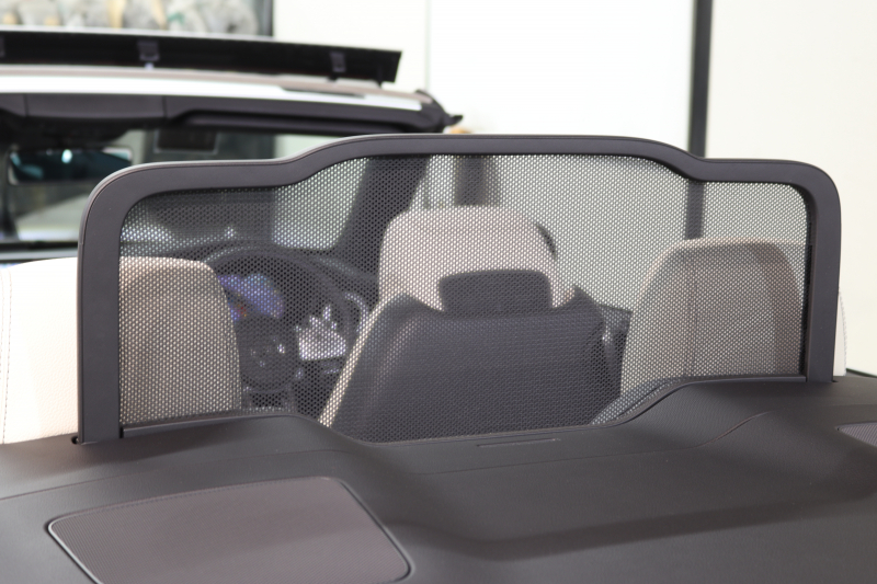 AMG Cクラス C43 4MATIC ｶﾌﾞﾘｵﾚ ﾚｰﾀﾞｰｾｰﾌﾃｨPKG　後期 ｷｰﾚｽｺﾞｰ 白本革 ｴｱｽｶｰﾌ ﾍｯﾄﾞｱｯﾌﾟD HDDﾅﾋﾞTV ｽﾏﾎ連携 ﾌﾞﾙﾒｽﾀｰ ﾊﾞｯｸｶﾒﾗ PTS LEDﾗｲﾄ AMG専用装備&ﾁｭｰﾆﾝｸﾞﾀﾞｲﾅﾐｯｸｾﾚｸﾄ 青幌 9AT　2年保証