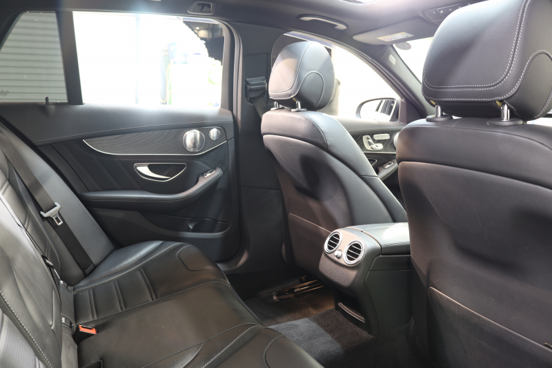 AMG Cクラス C63 ｽﾃｰｼｮﾝﾜｺﾞﾝ ﾚｰﾀﾞｰｾｰﾌﾃｨPKG　ｷｰﾚｽｺﾞｰ 黒本革 ﾊﾟﾉﾗﾏSR HDDﾅﾋﾞTV BT音楽 ﾌﾞﾙﾒｽﾀｰ ﾊﾞｯｸｶﾒﾗ PTS LEDﾗｲﾄ ﾊﾝｽﾞﾌﾘｰA AMG専用装備&ﾁｭｰﾆﾝｸﾞ ﾀﾞｲﾅﾐｯｸｾﾚｸﾄ　2年保証